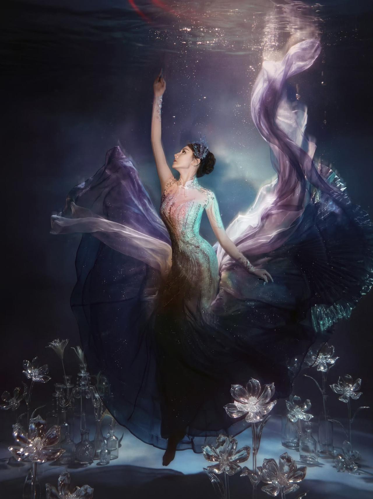 预感今晚热巴又要大出圈了！第一次看到热巴美人鱼造型，真的好美！不愧是公认的大美女