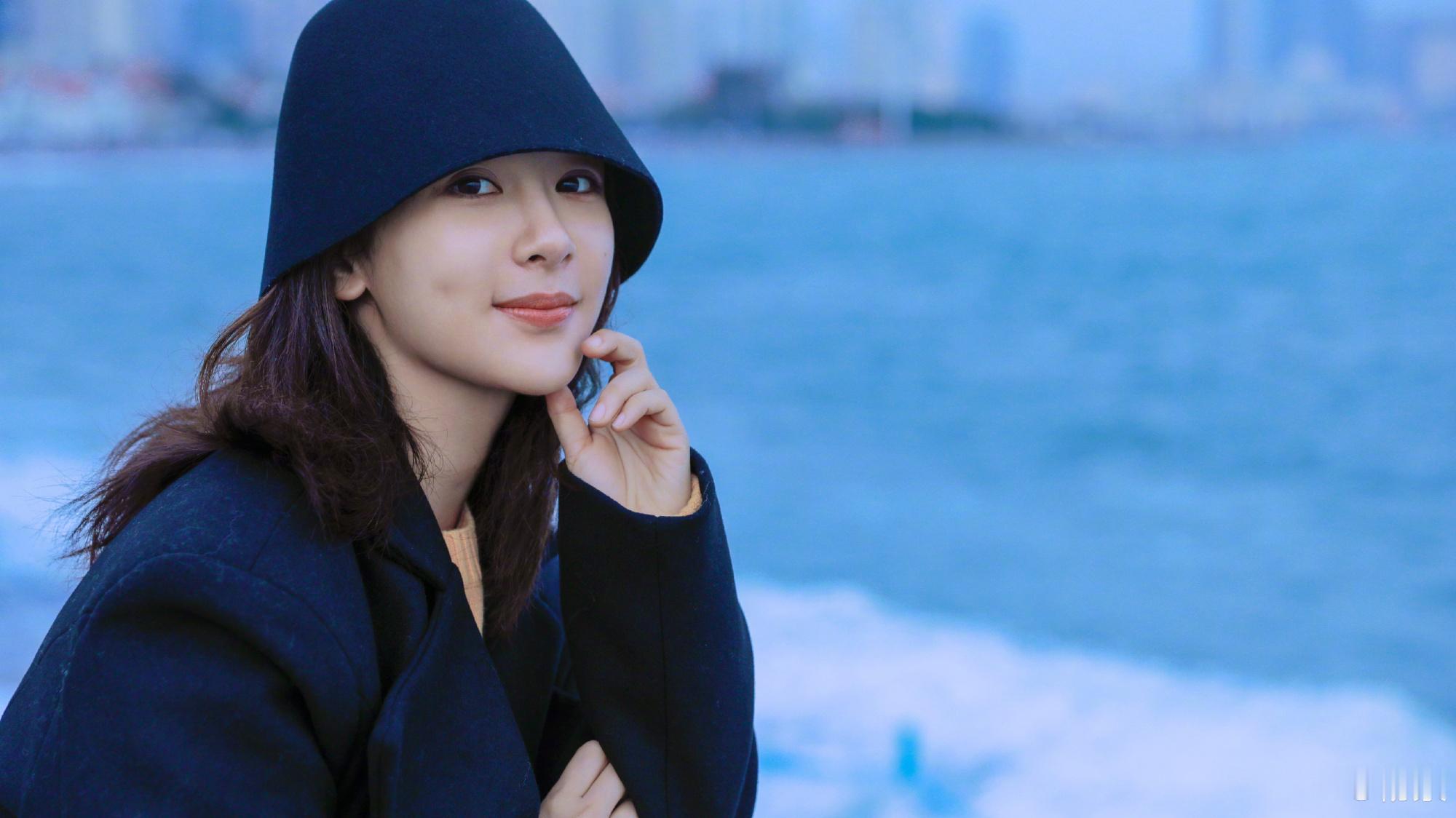 杨紫[超话]海边走走[心][心] ​​​