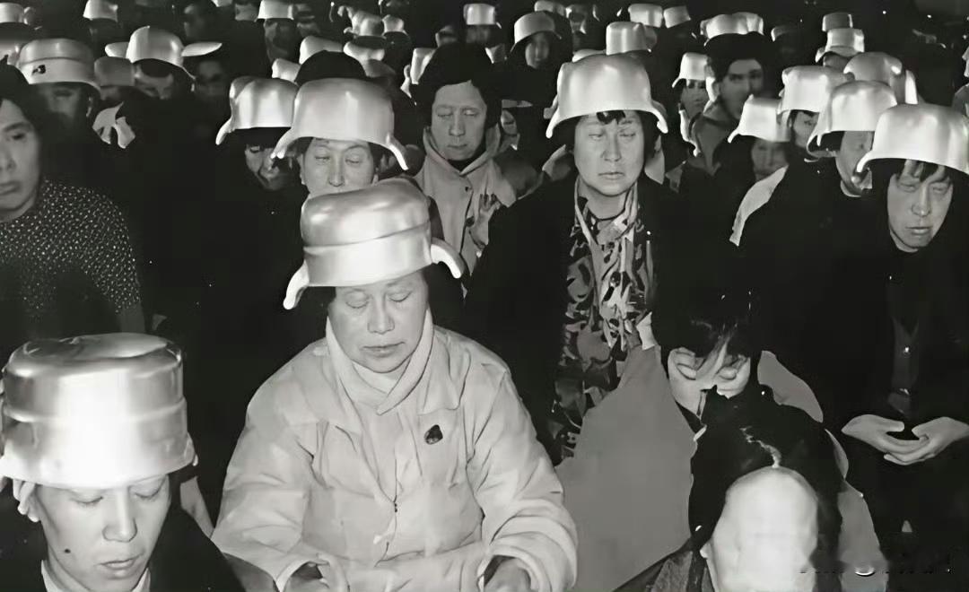 上世纪90年代初，国内曾掀起一阵非理性的“气功热”。原本用于强身健体的传统气功，