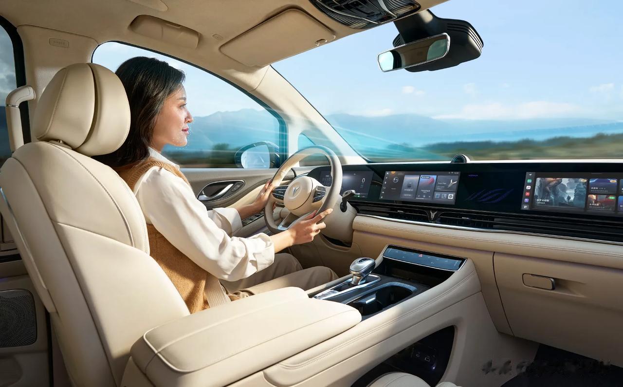 2024 款岚图梦想家上市！有 PHEV 混动和 EV 纯电两种车型，售价 33