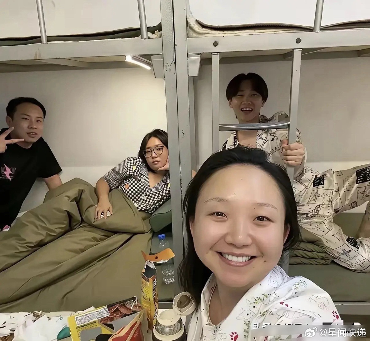 这么一看，明星跟普通人也没啥区别 