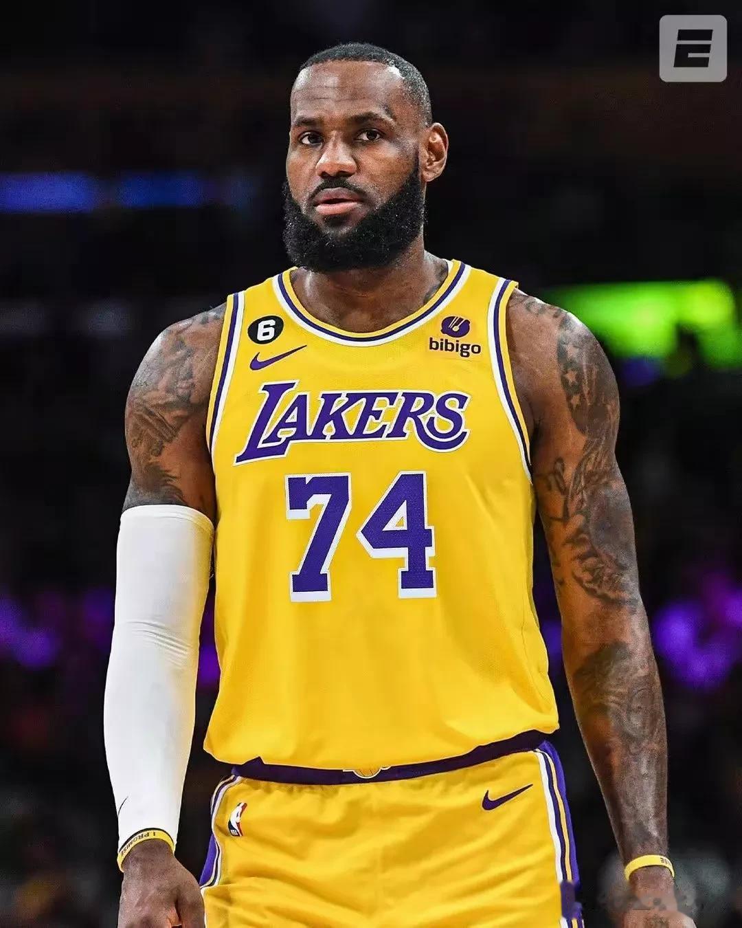 神奇！NBA历史正式比赛中有10个号码从未被使用过：
58、64、69、74、7