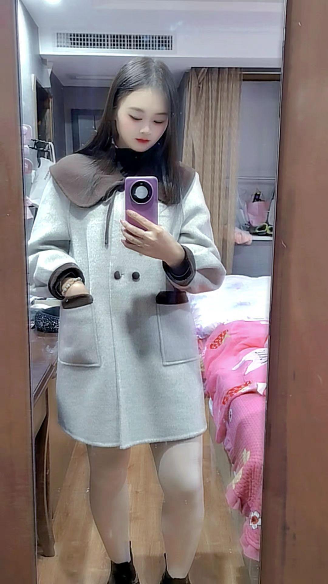 人生百味笑着面对人生是自己的，所以呢，嘴巴长在别人身上，别人说什么随它...