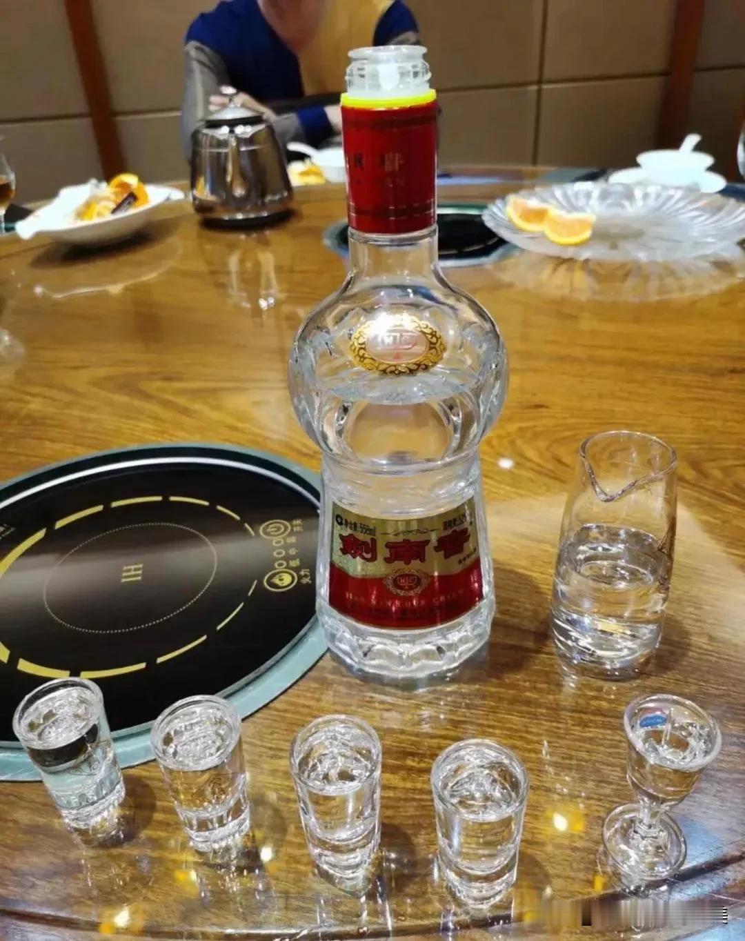 上联：酒里忧愁少，请高手对下联书中智慧多友友请下联 高手对出下联