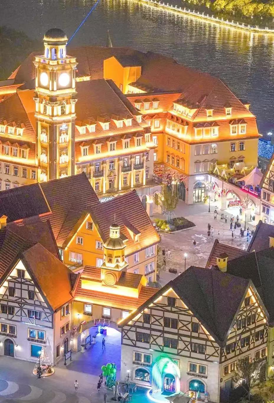 好好好，原来德国是这样去中国化的。分两步走：
第一步，去中国。
第二步，中国话。