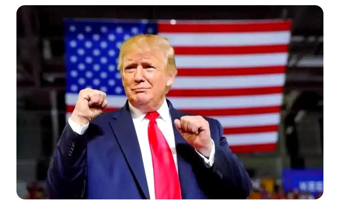 时事微澜
特朗普没有那么大的能耐，却偏要贪图那么大的虚名，可笑的“缘木求鱼”，这