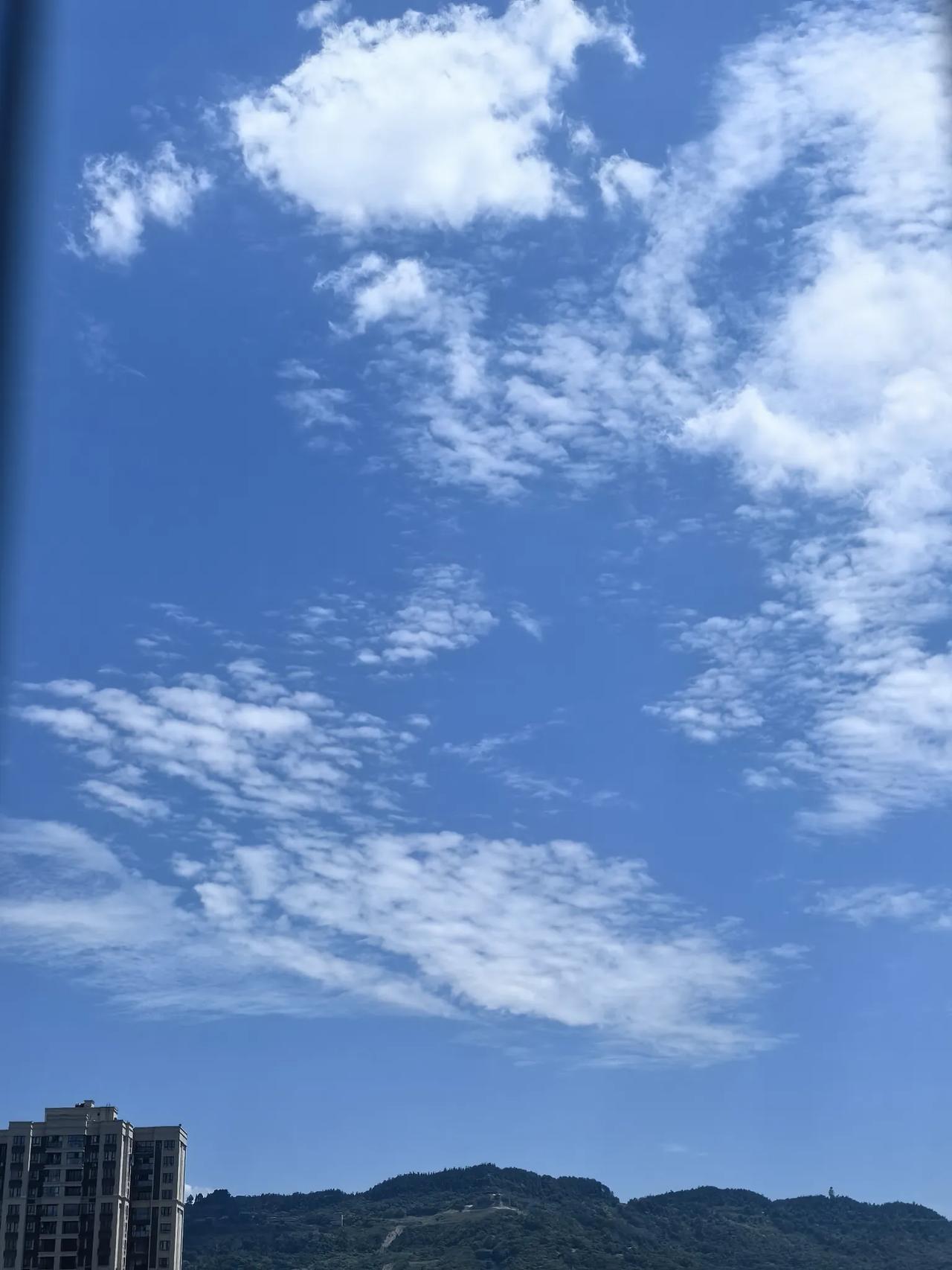 晒一晒你所在城市的蓝天白云