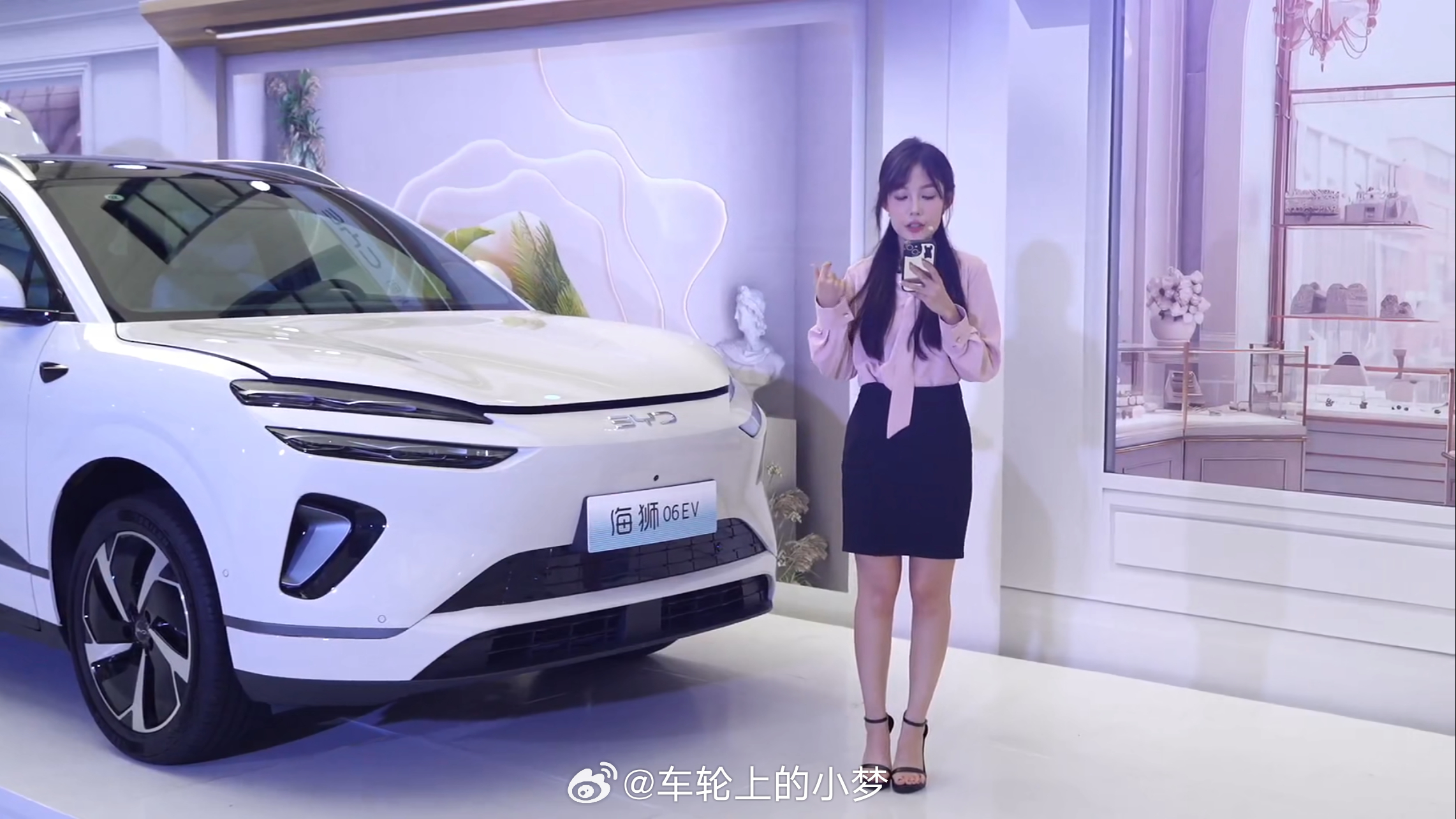 海狮06dm-i/ev今晚上市，这会比亚迪海洋网已经在直播了，去看看似乎也不错哟