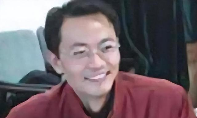 建议把中国分成7个国家，愿为美国战死，北大教授为何口出狂言？

1999年，北约