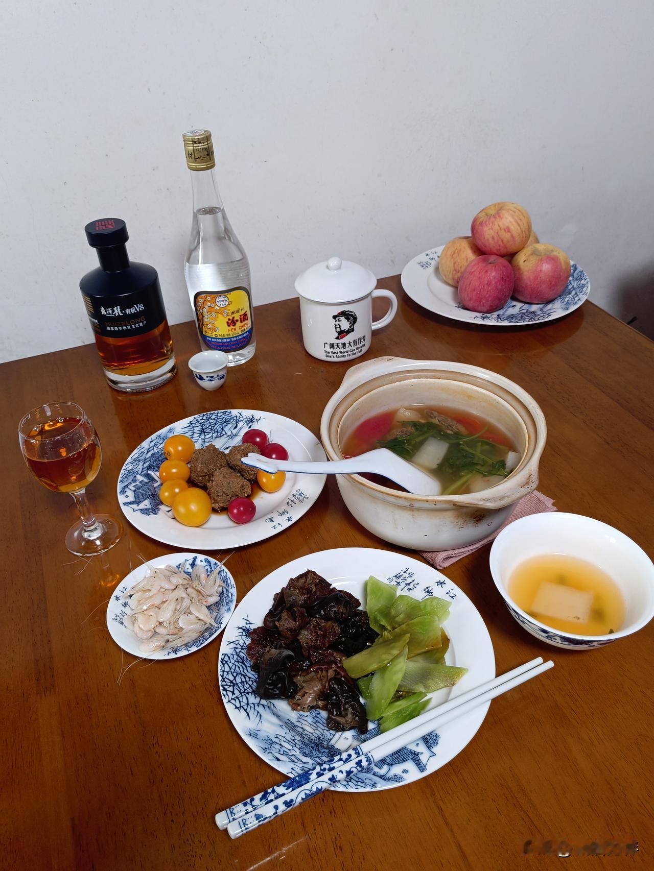 有人问：你73岁了，单身，又是又无儿无女的，以后你老了病了怎么办？不小心摔倒了，
