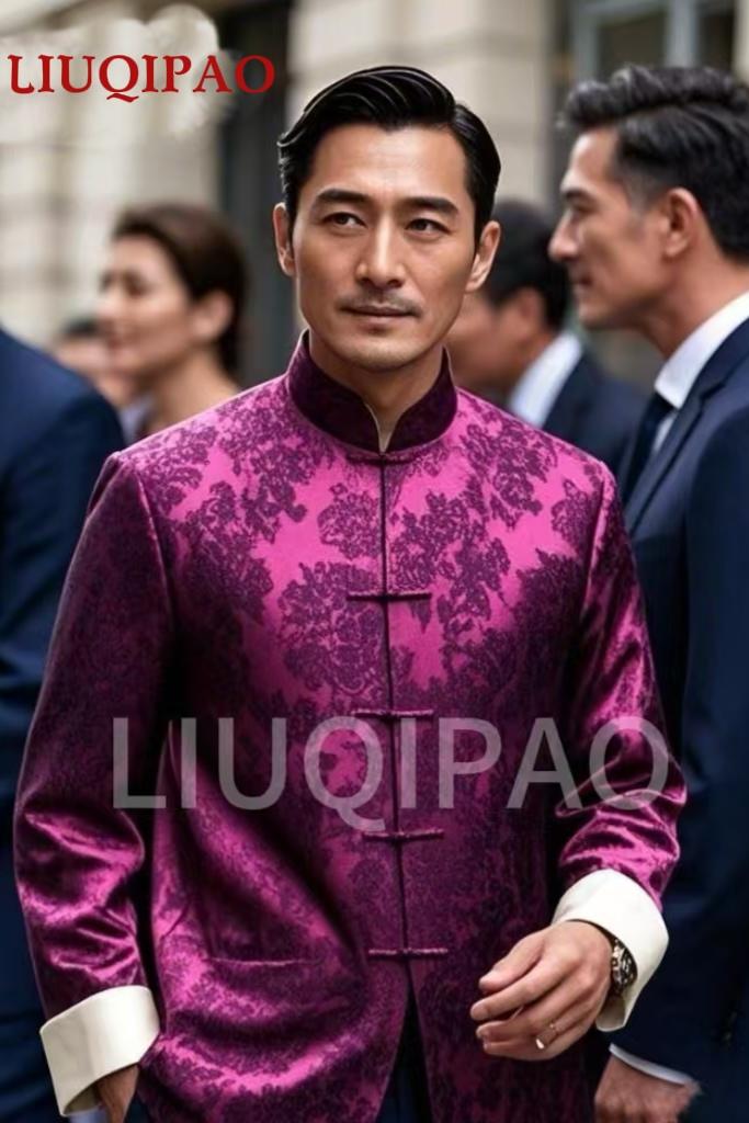 这位大哥穿得太有范儿了！