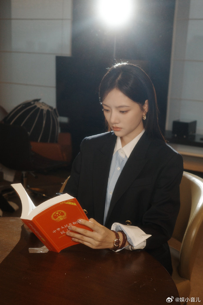 任敏新剧角色人设任敏新剧一个人就是一个团队任敏新剧《家事法庭》终于开播啦🥳秦睿