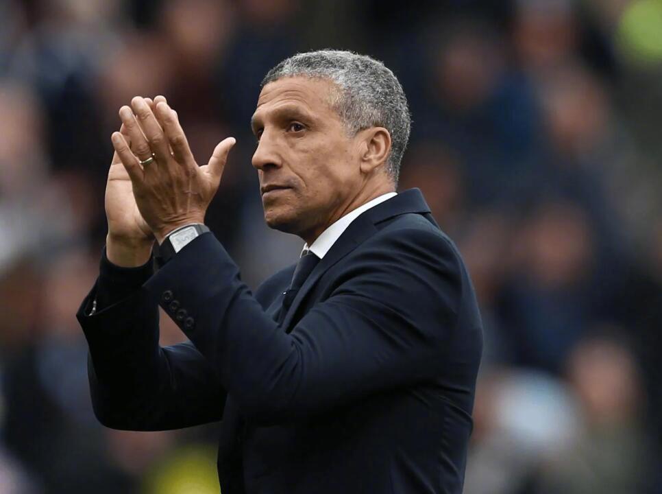 英格兰媒体talkSPORT发文谈到了热刺帅位的情况。该媒体表示，图多尔目前仍是