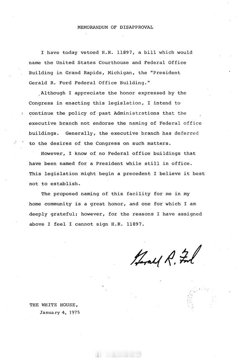 50 年前，国会曾一致通过提议，试图以在任总统的名字命名一座他家乡的建筑。但被总