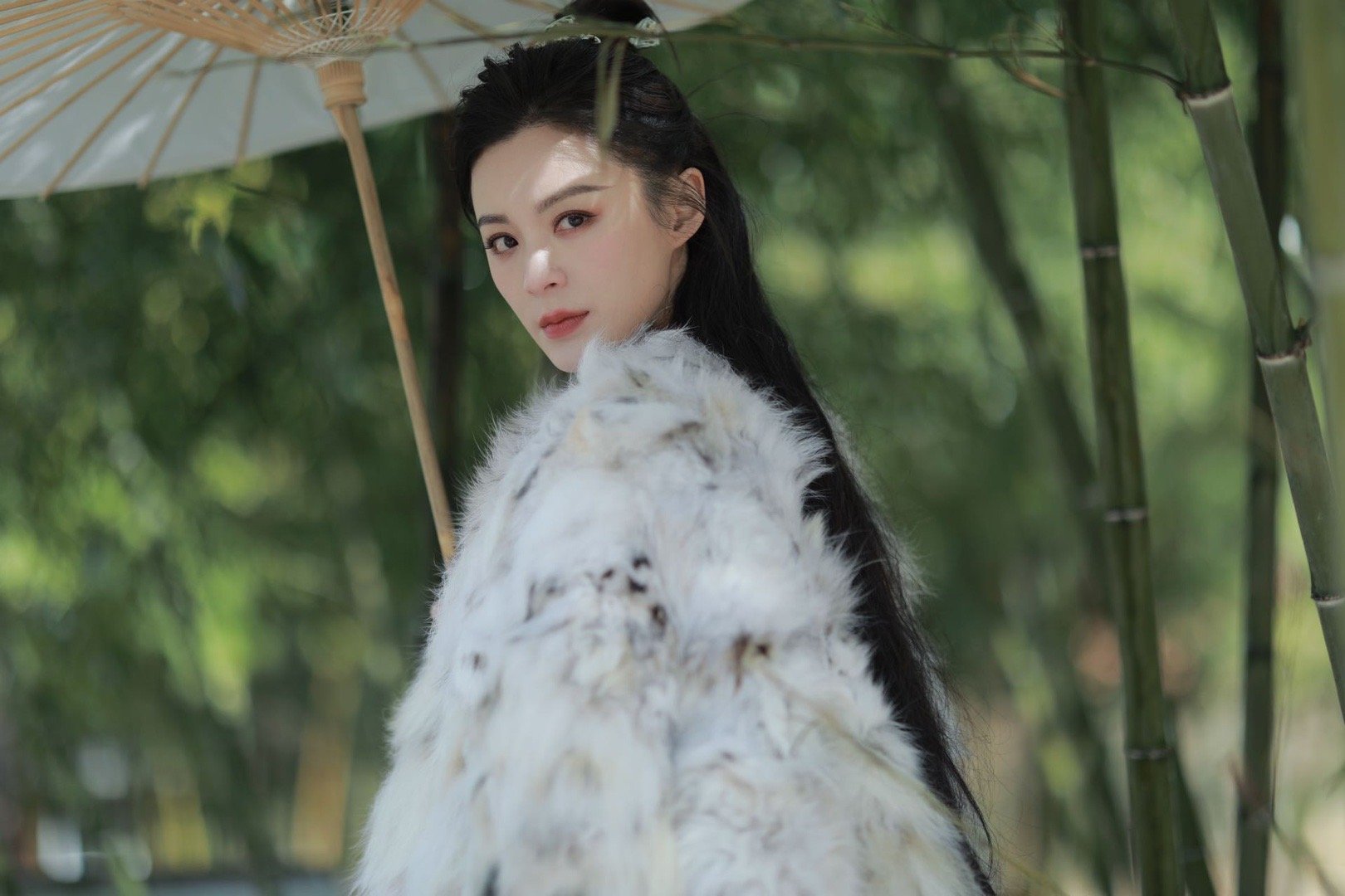 #毛林林武侠妆#还得是毛林林啊，她真的好美丽，尤其是武侠古装造型，真的超绝，仿佛