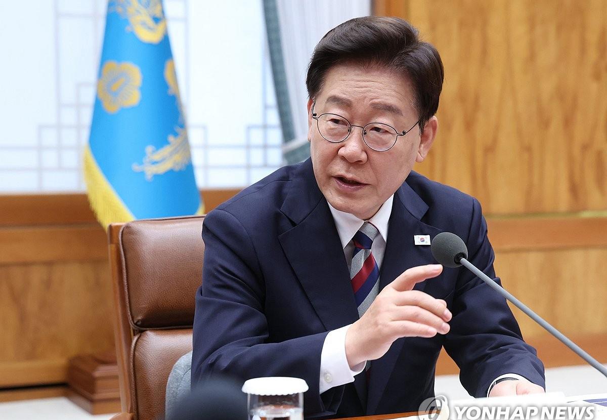 8月18日，韩国总统李在明在国务会议上再次确认，将在2030年任期结束前完成韩军