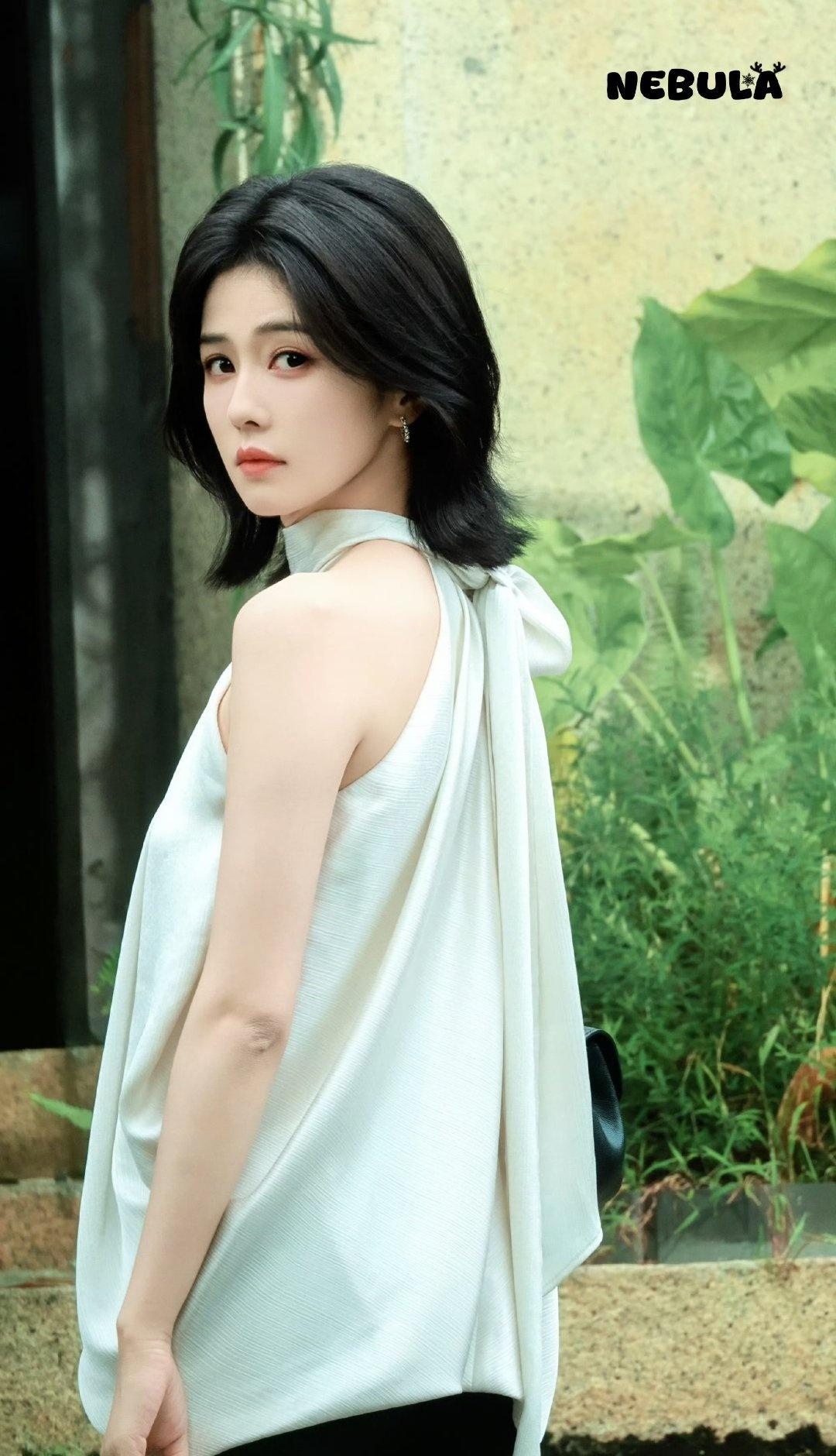 白鹿超话bl白鹿王韵娜 bl白鹿 bl白鹿也太偶像剧了 

早点睡觉，不要习惯性