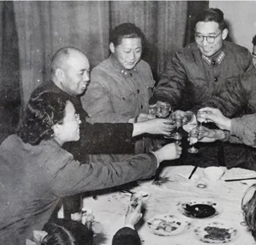 许世友在少林练了八年功夫,遇到一位红军女排长,交手之后却输得心服口服。

据相关