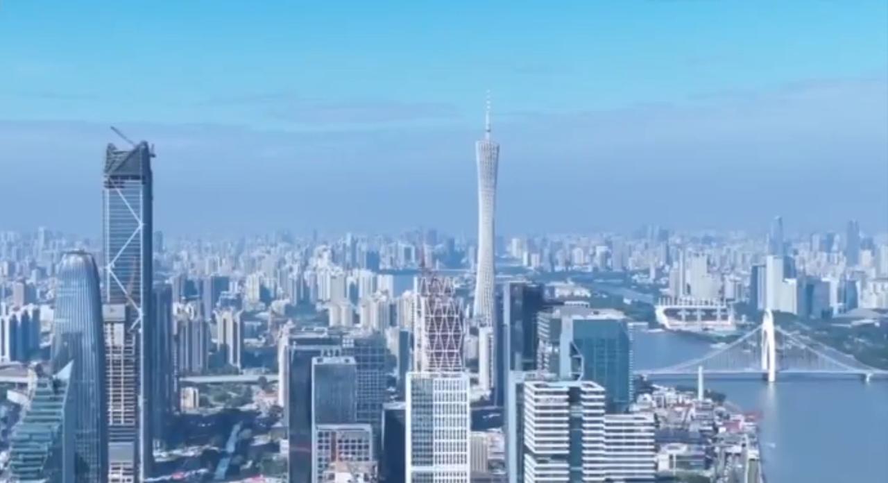 水利部启动第二批母亲河复苏行动，从珠江两岸的繁华都市，到长江三峡的壮阔峡谷，再到