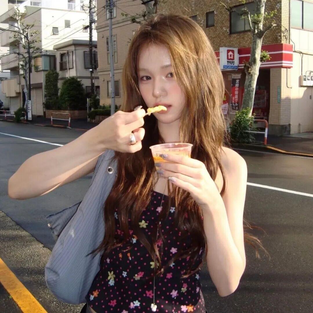 WeChat  ｜氛围感女生头像 