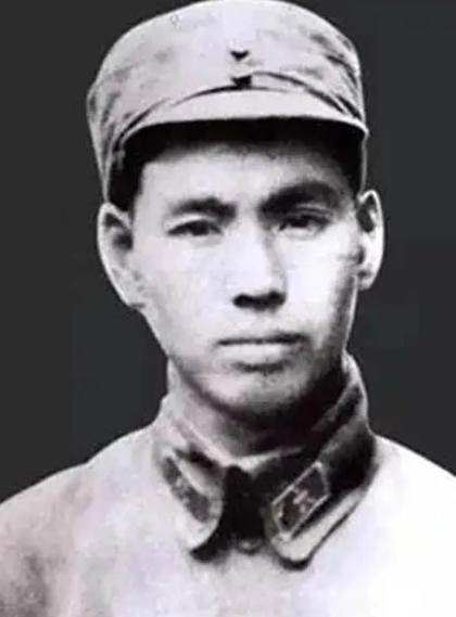 1941年，许世友将军来到山东，听闻有一位武林高手隐居于此，便要登门拜访，武林高