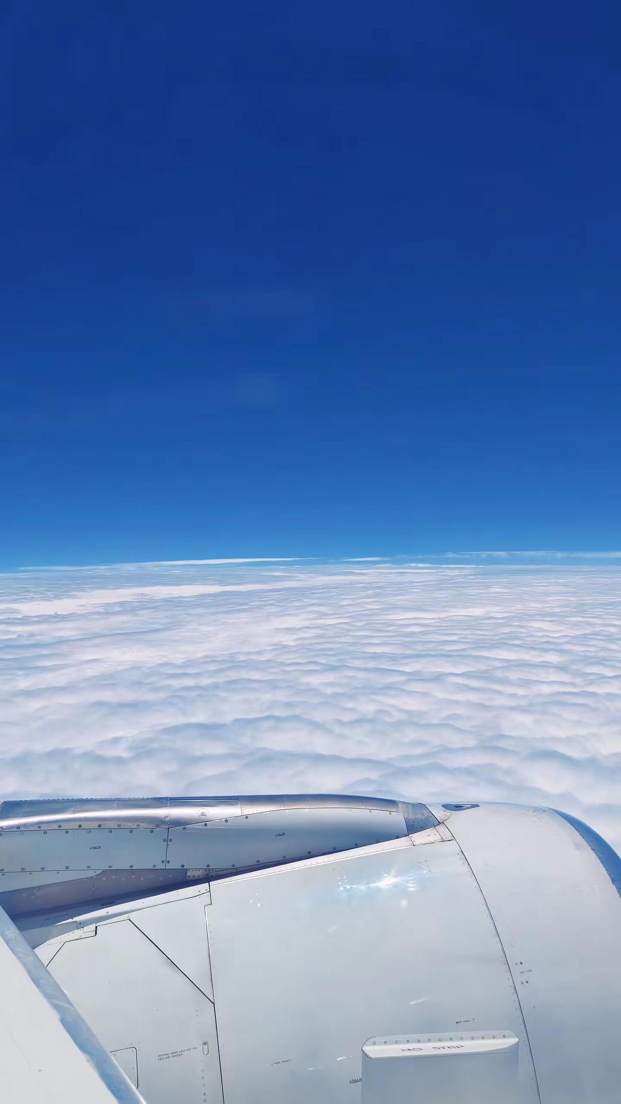 给你们讲讲我在上界的故事吧我叫逍遥刀，在上界一个名为“逍遥”的国度生活，那个世界