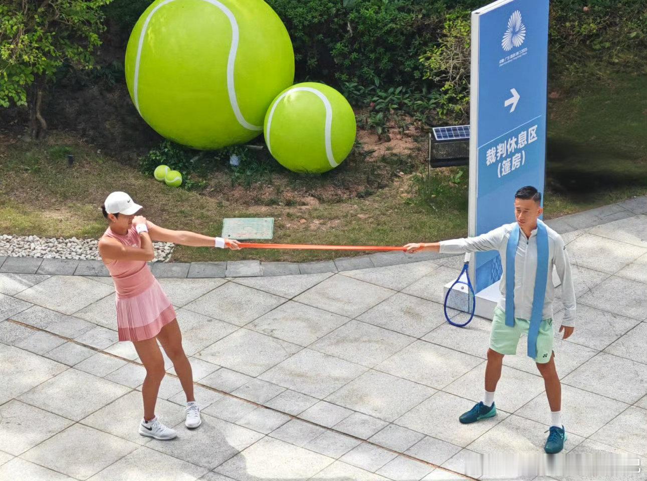 深圳全运会观众拍摄技术nextlevel！远看台捕捉特写超厉害，肌肉发力曲线、夺