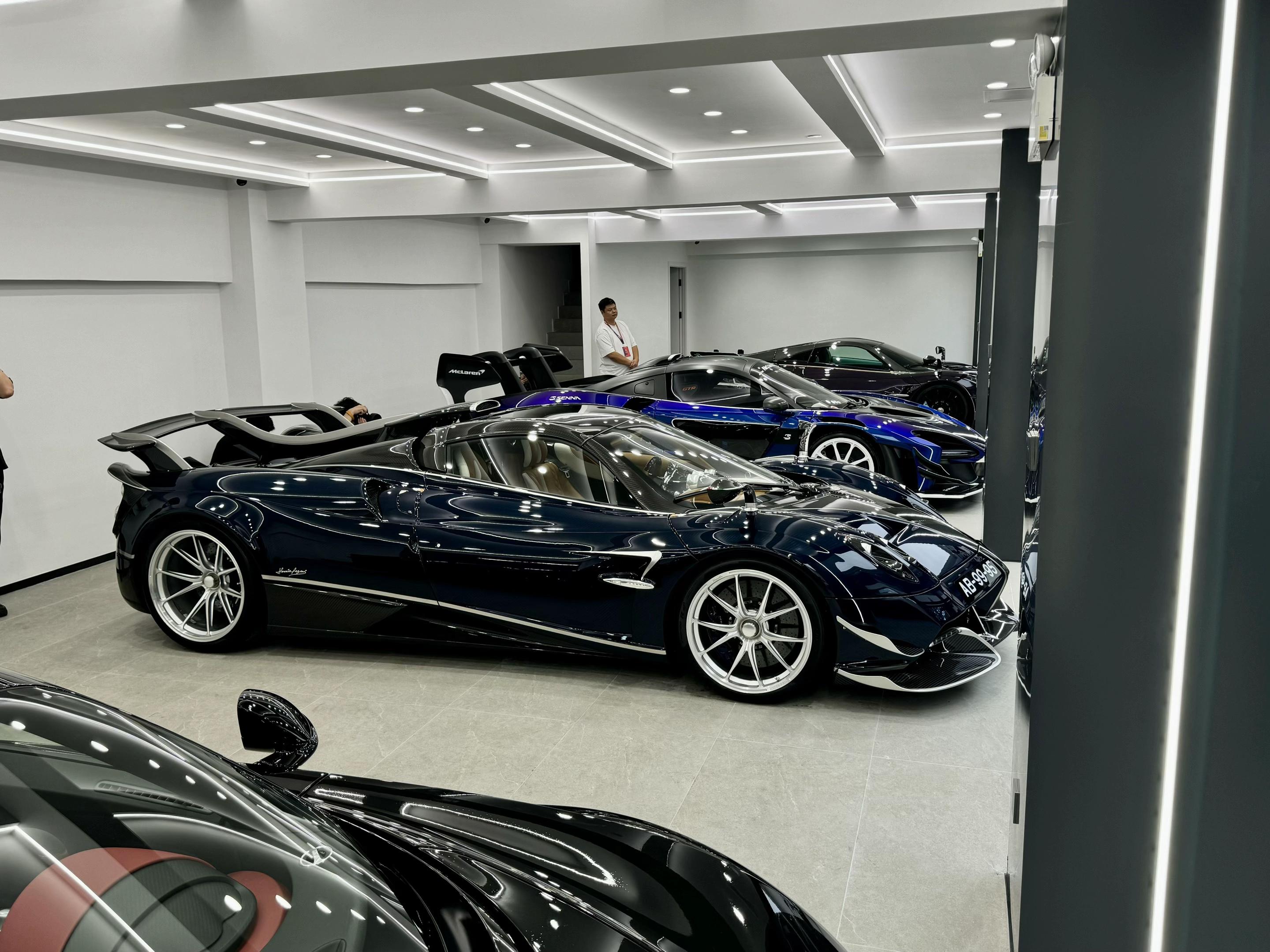 优质Spec.Huayra Roadster Tempesta