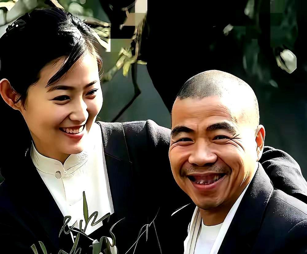 你敢信？
28年前演“潘金莲”和“武大郎”的俩人，现在线下同框笑得像俩老友在菜市