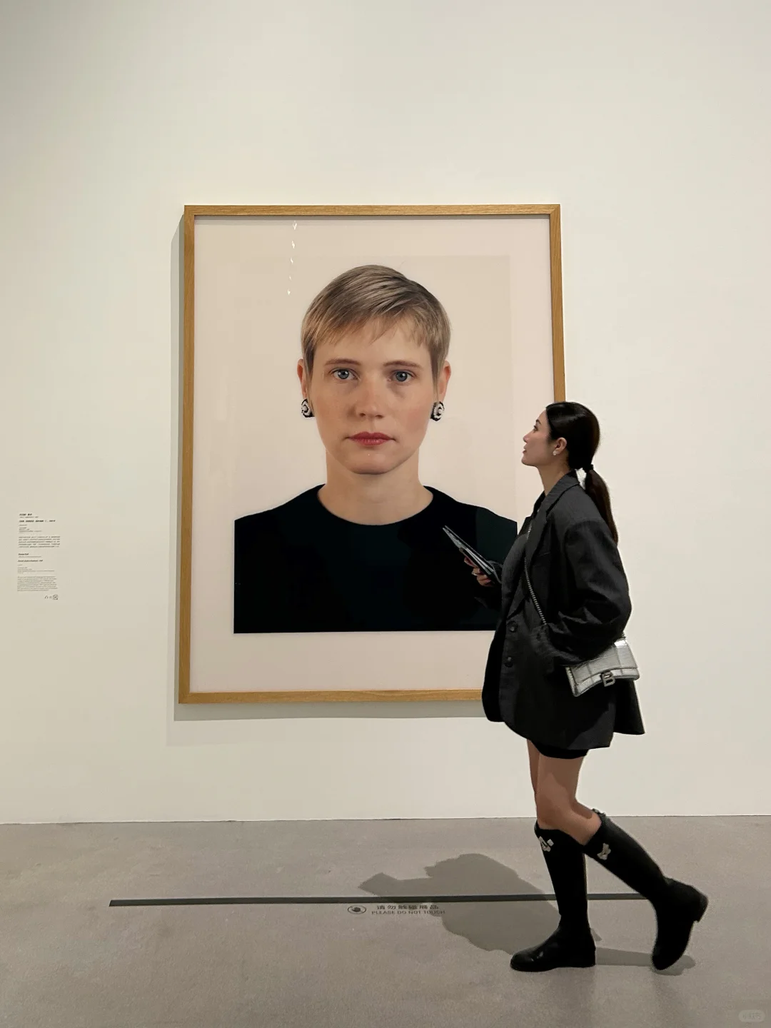 最后一周快来看！证件照变成巨幅艺术