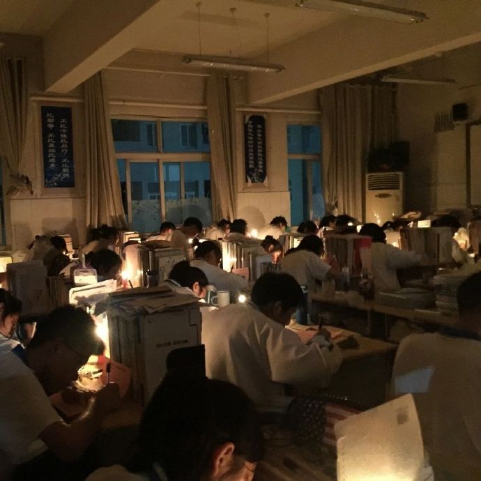 “高考比平时模考多了一百分” 