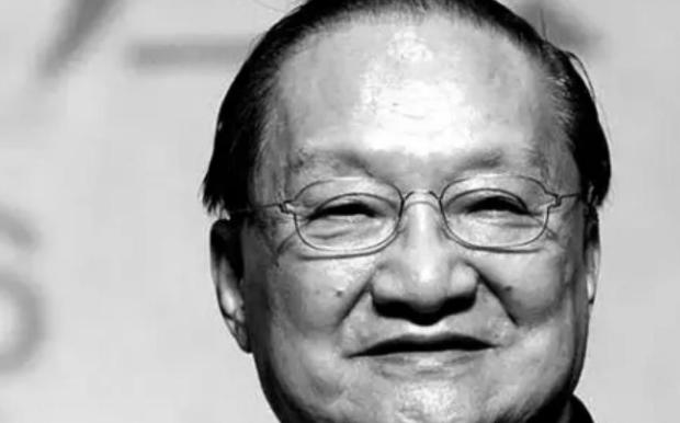 1963年，金庸嘲讽中国造原子弹：有这钱不如多做几条裤子穿，陈毅元帅听闻后的回复