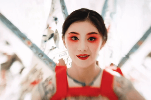 原来刘红兵一直爱的是台上的忆秦娥刘红兵爱的是台上的忆秦娥看完片段瞬间破防，他独爱