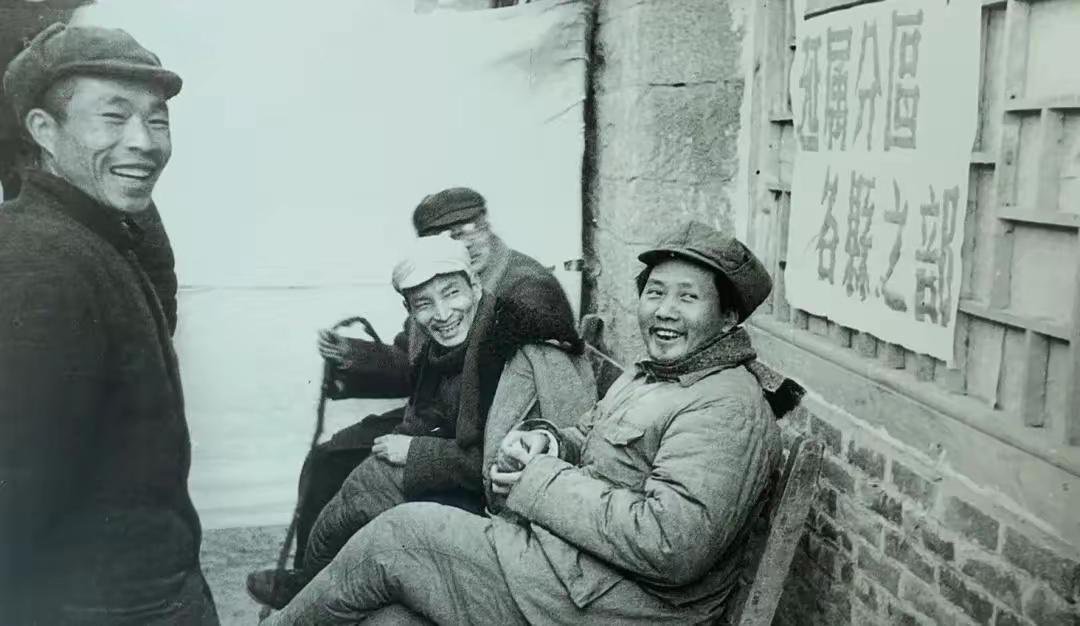 别拿《决议》当棍子打毛主席了，这招真不好使！


​最近看到有些人老拿1981年