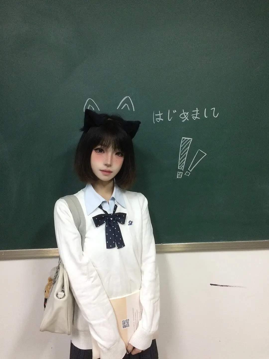 班上新转来的女同学..