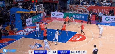高诗岩底角赢球，陀螺转出界，这让人哭笑不得

山东队终于打出顺风球，今天早早就压