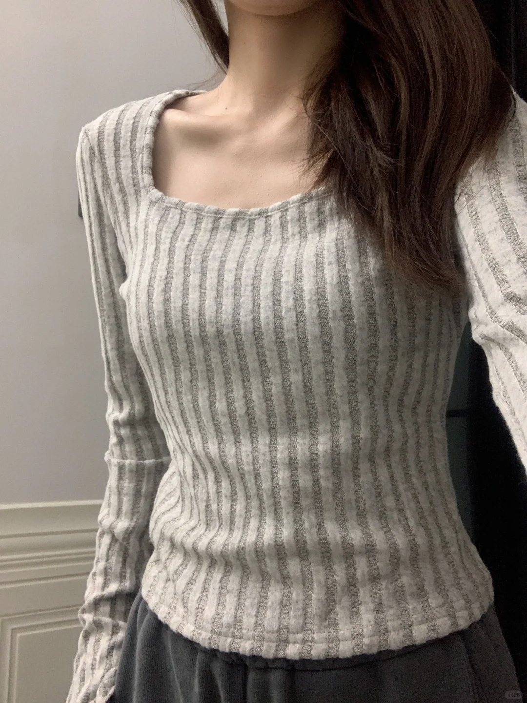 好显瘦的方领打底衫啊～