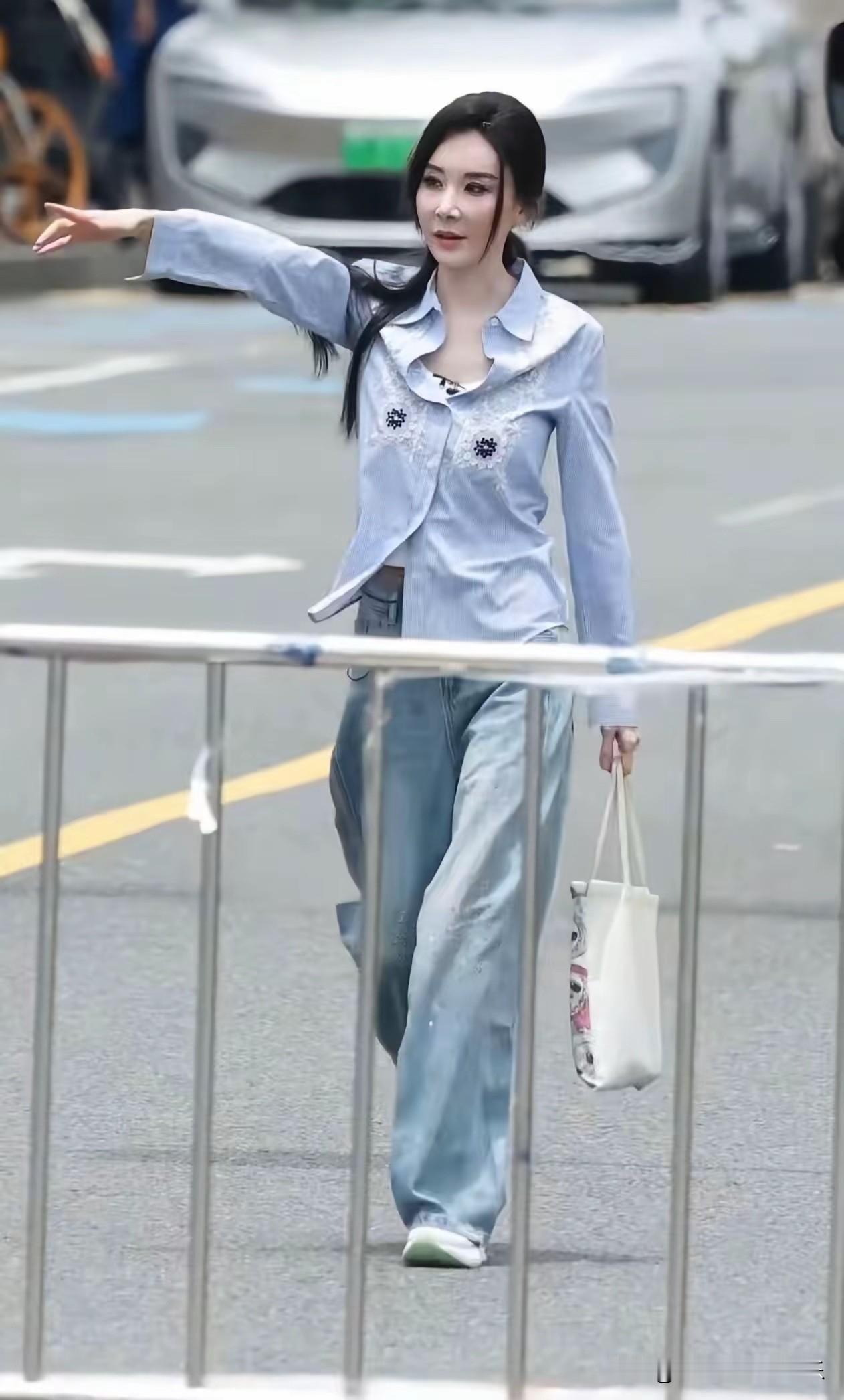 60岁女人的天花板！