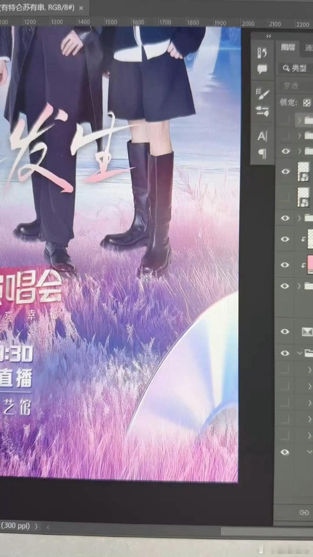 今天出去散步，看到路边的花开得正艳，突然意识到春天真的来了。阳光洒在身上，暖暖的
