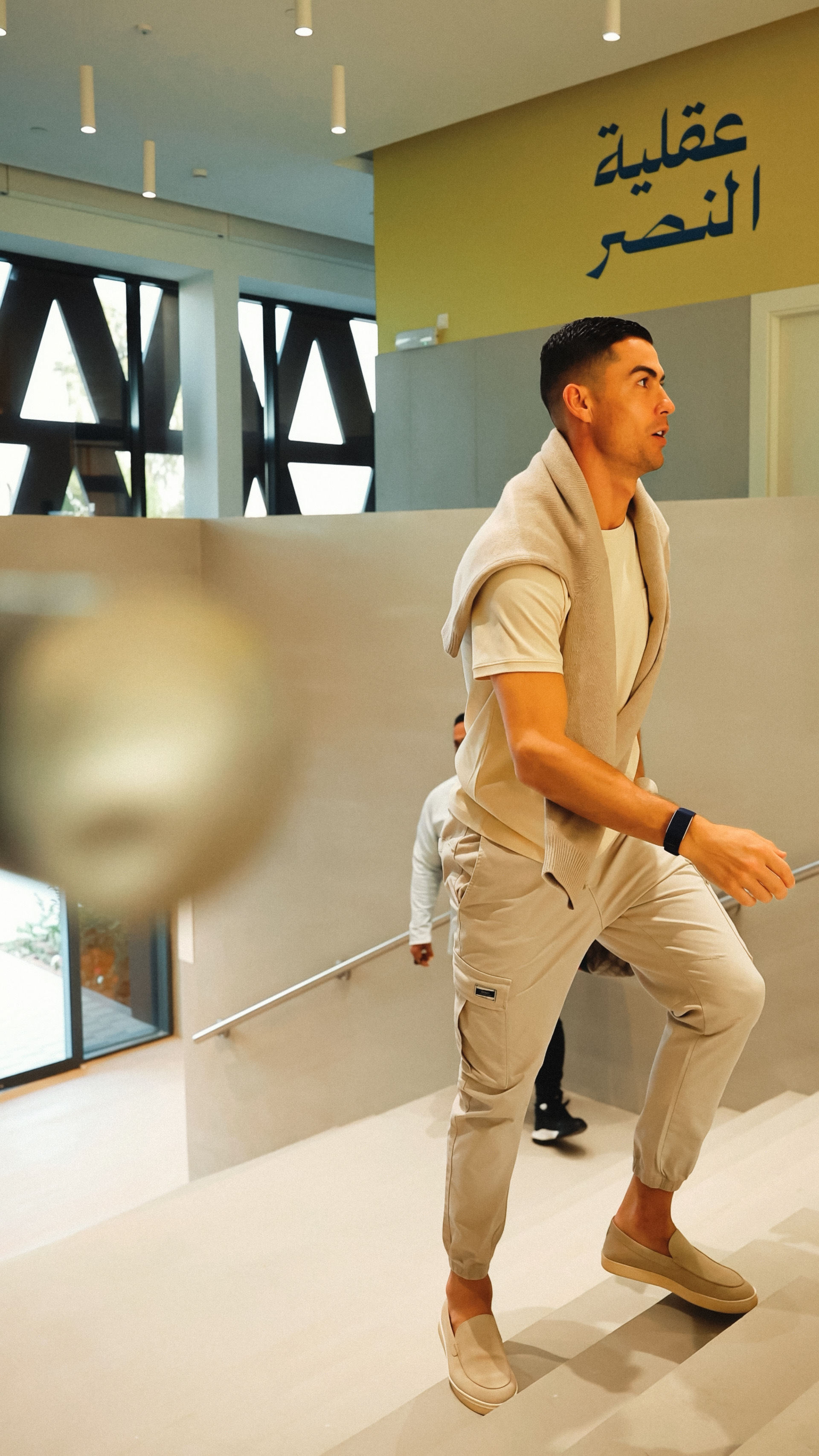 利雅得胜利vs扎瓦拉体育 🛑 利雅得胜利主帅热苏斯在赛前新闻发布会上确认C罗入