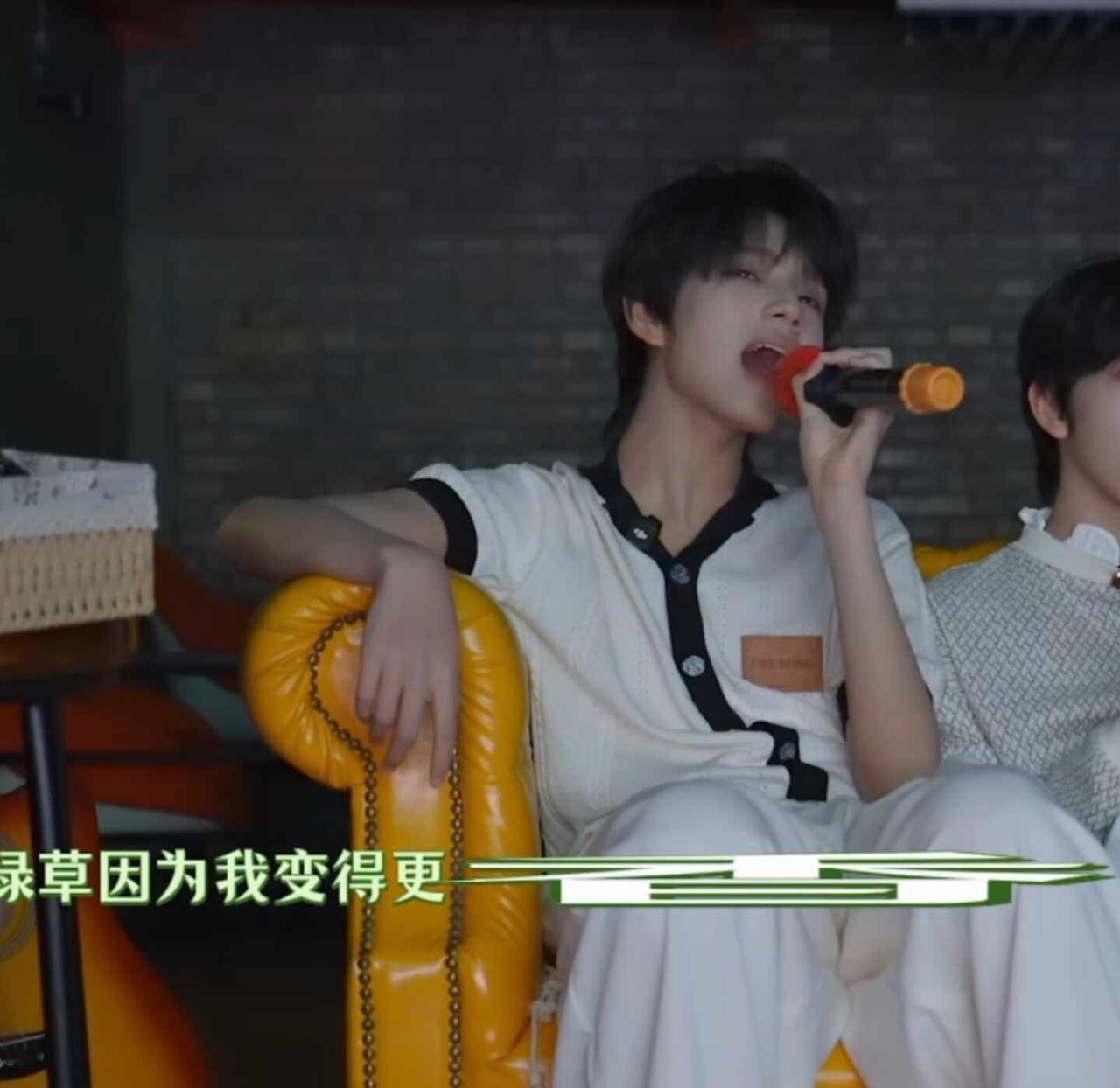 四代唯一门面主唱~香！
王橹杰 TF家族 养成系