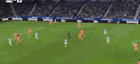 西甲第20轮 皇家社会2:1巴塞罗那贡萨洛·格德斯一射一传 