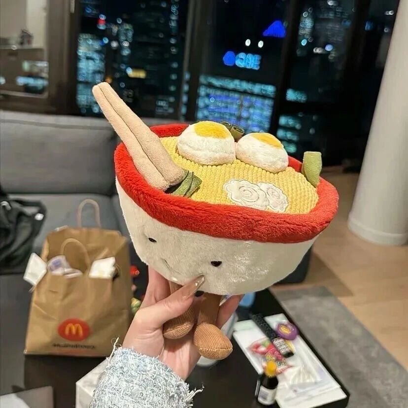 男人们只会睡觉睡觉 每次都是很困很困  可是你们熬夜打游戏不困 半夜聊骚不困 总