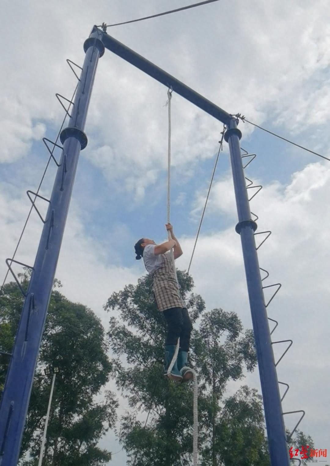 都说高手在民间，近日四川乐山特警支队的一段训练视频，彻底让网友大开眼界、疯狂点赞