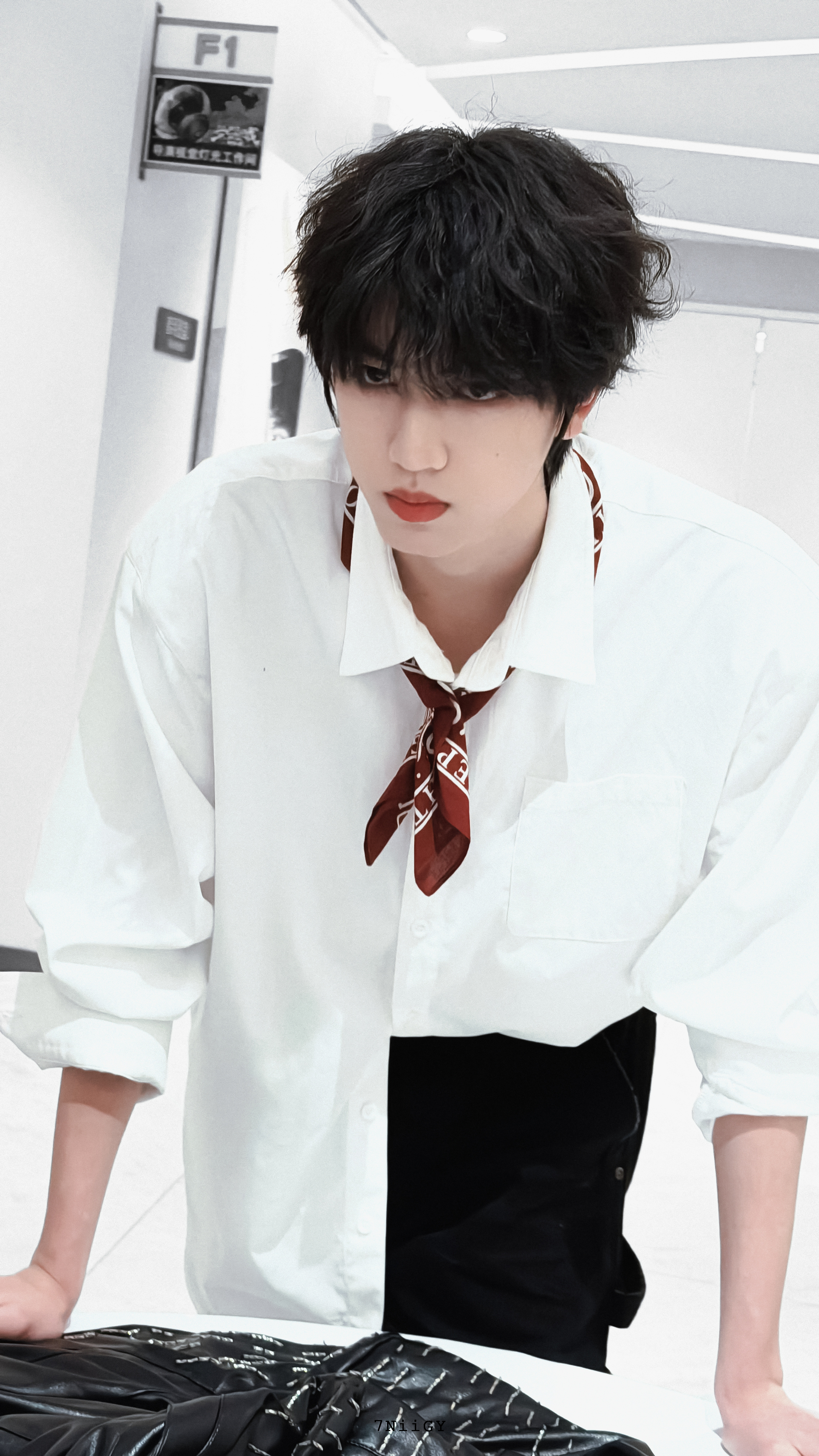 【张桂源】张桂源卷毛白衬衫 张桂源卷毛白衬衫清爽氛围感少年