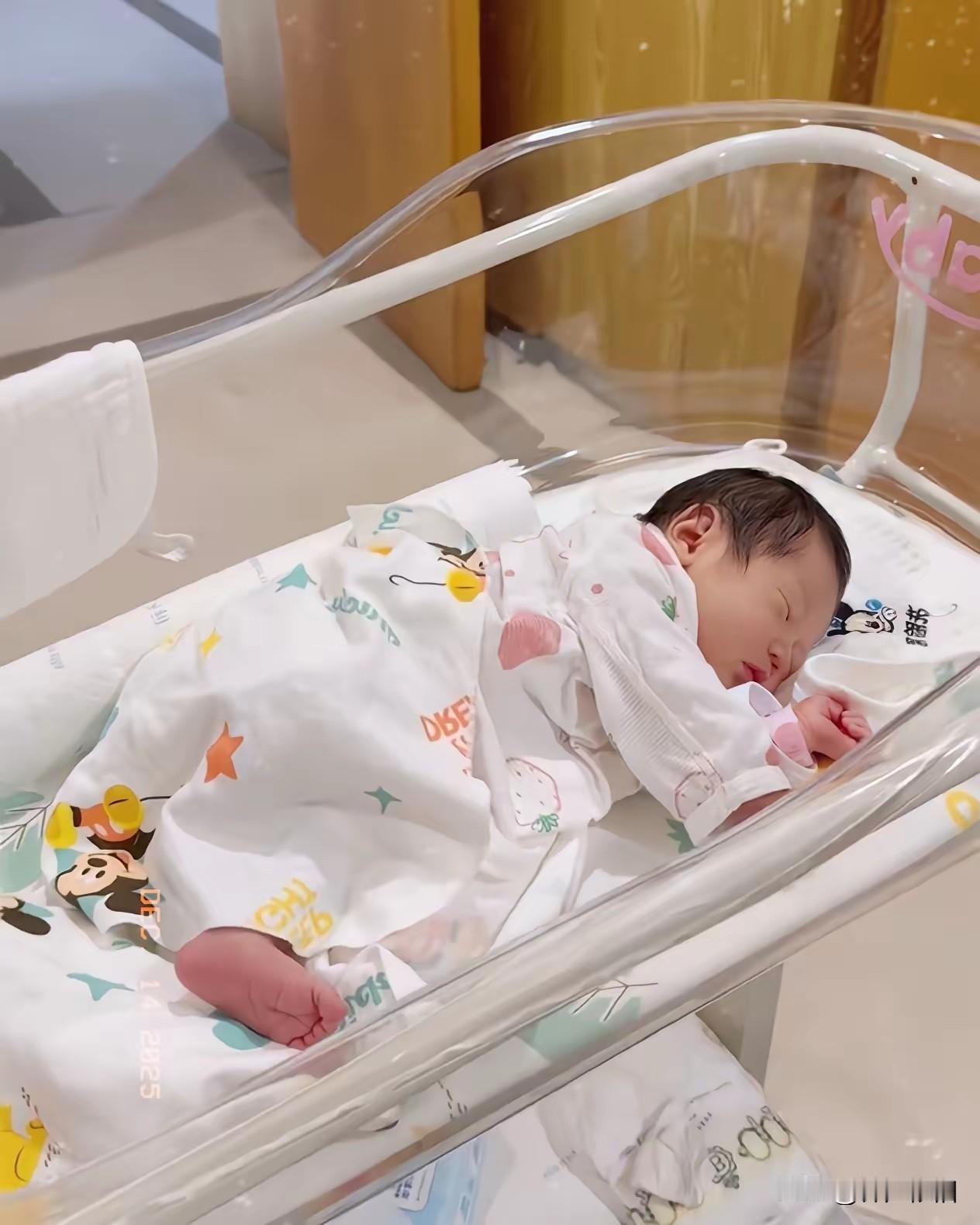 计划生育政策是没有错，“计划生育一百年不动摇”，当年还写入宪法作为基本国策贯彻执