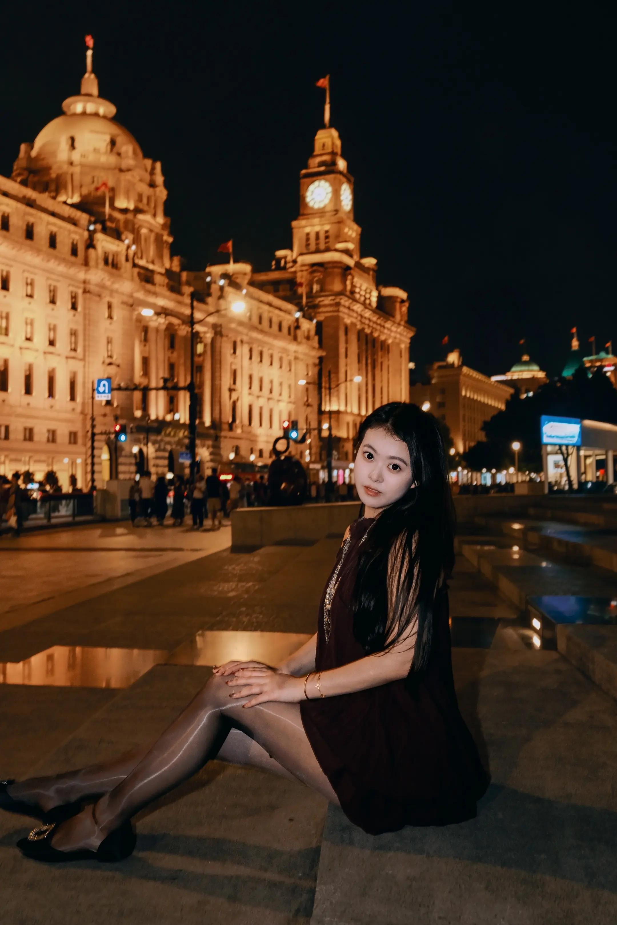 黑丝穿搭 外滩拍照
