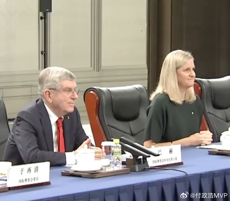 考文垂、巴赫来全运会观礼，估计又要习惯性游说、“诚邀”我们申办奥运会。现在不仅赞