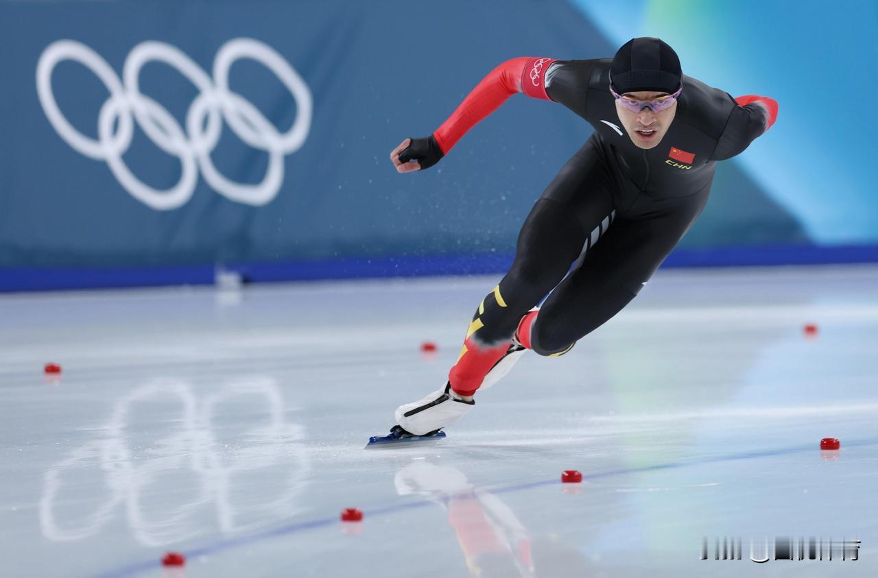 2026米兰冬奥会，截止目前奖牌榜排名如下：
挪威8金排名第1暂时领跑
意大利6