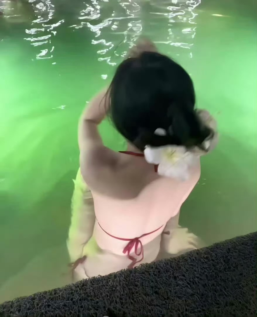 好想在靠近一点 ​​​